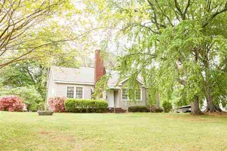 245 California Ave, Spartanburg, SC 29303