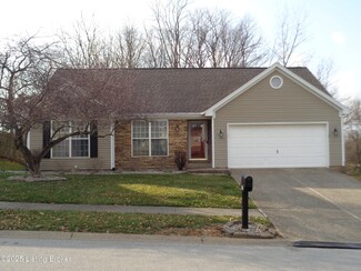 4723 Oak Pointe Dr, Louisville, KY 40245