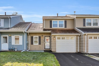 25 Pebble Ct, Newington, CT 06111