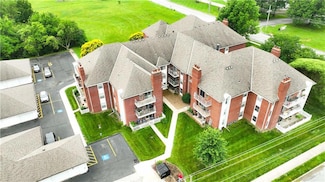 8001 Westridge Rd Unit 103, Raytown, MO 64138