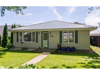 112 N Penn St, Lisbon, IA 52253