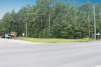 2750 Holloway St, Durham, NC 27703