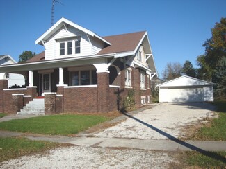 423 W Koplin Ave, Cissna Park, IL 60924
