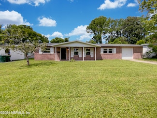 7910 Praver Dr W, Jacksonville, FL 32217