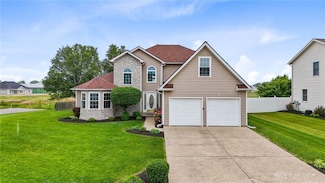 170 Fox Harbor Dr, Troy, OH 45373