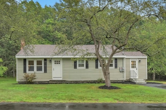 195 Pompeo Rd, North Grosvenordale, CT 06255