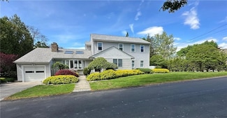 12 Monte Carmele St, North Providence, RI 02904