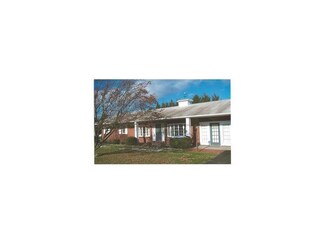 37 Church St, Armagh, PA 15920