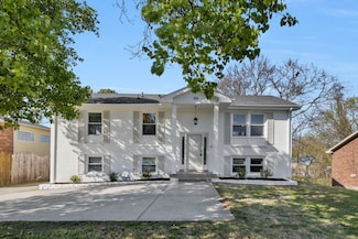 310 Paragon Mills Rd, Nashville, TN 37211