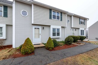 31 Scott Ln, Sandown, NH 03873