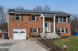 49 Red Leaf Rd, Moorestown, NJ 08057