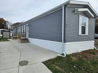 16031 Beech Daly Rd Unit 40, Taylor, MI 48180