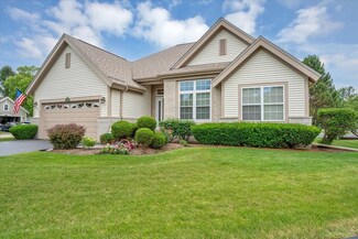 500 Beckett Crossing Dr, Mundelein, IL 60060