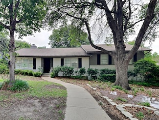 3554 Creston Ct, Fort Worth, TX 76133