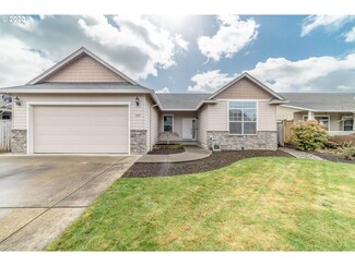 249 Auburn Ln, Creswell, OR 97426