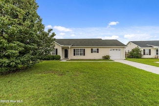 7108 Thurgood Rd, Wilmington, NC 28411