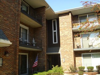 13050 S Marquette Ave Unit 3B, Chicago, IL 60633