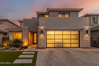 2947 E Tina Dr, Phoenix, AZ 85050