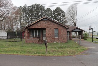 111 W Holley St Unit A-B, Parsons, TN 38363