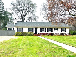 469 Lyttleton Dr, Charlotte, NC 28211