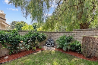27017 Big Rapids Unit 37, Valencia, CA 91354