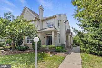 802 Dresher Woods Dr, Dresher, PA 19025