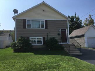 811 Dix St, Manchester, NH 03103