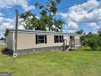 101 S Taylor St, Nicholls, GA 31554