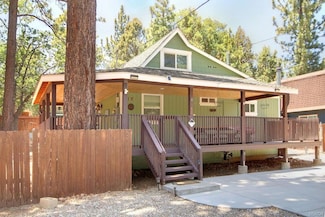 562 Vista Ave, Sugarloaf, CA 92386