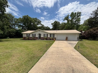 1084 Furnie Folks Rd, Webb, AL 36376
