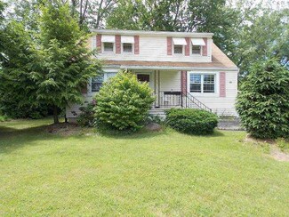 99 Stark St, Waterloo, NY 13165