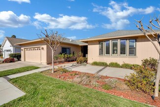 360 Tina Dr, Hollister, CA 95023