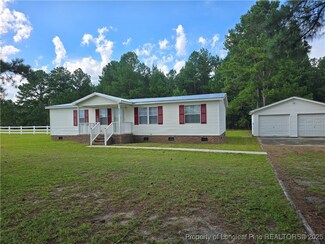 4817 Lobelia Rd, Vass, NC 28394