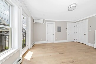 600 Shirley St Unit 9, Winthrop, MA 02152