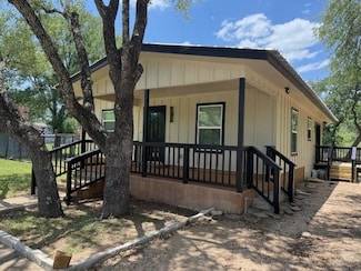 1003 Lake Forest Dr, Granite Shls, TX 78654