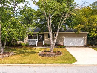 3301 Quail Run Dr, High Point, NC 27265