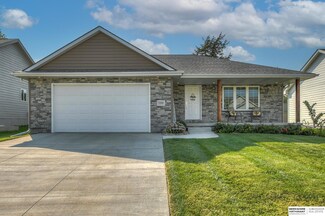 10406 N 152nd Ave, Bennington, NE 68007