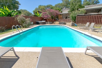 436 Foothill Dr, Nashville, TN 37217