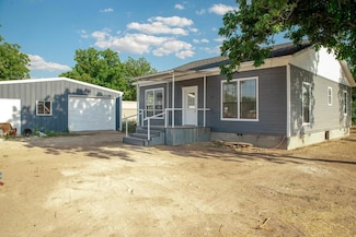 209 6th St, Sterling City, TX 76951