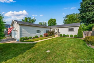 39 Lippincott Rd, Fox Lake, IL 60020
