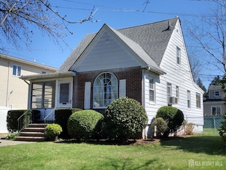 311 Hillside Rd, Linden, NJ 07036