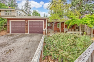 769 S Mountain Ave, Ashland, OR 97520