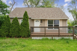 654 34th St SE, Cedar Rapids, IA 52403