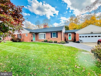 1108 Hampton Garth, Towson, MD 21286