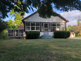 1186 N 26th St, Kalamazoo, MI 49048