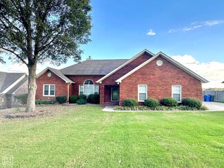 805 Minitre Dr, Jonesboro, AR 72401
