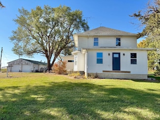 1155 110th Ave, Lenox, IA 50851