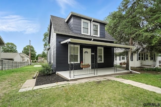 5334 Bancroft Ave, Lincoln, NE 68506