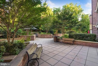 1781 Chain Bridge Rd Unit 204, McLean, VA 22102