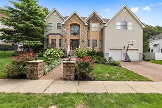 17 Meredith Way, Hazlet, NJ 07730
